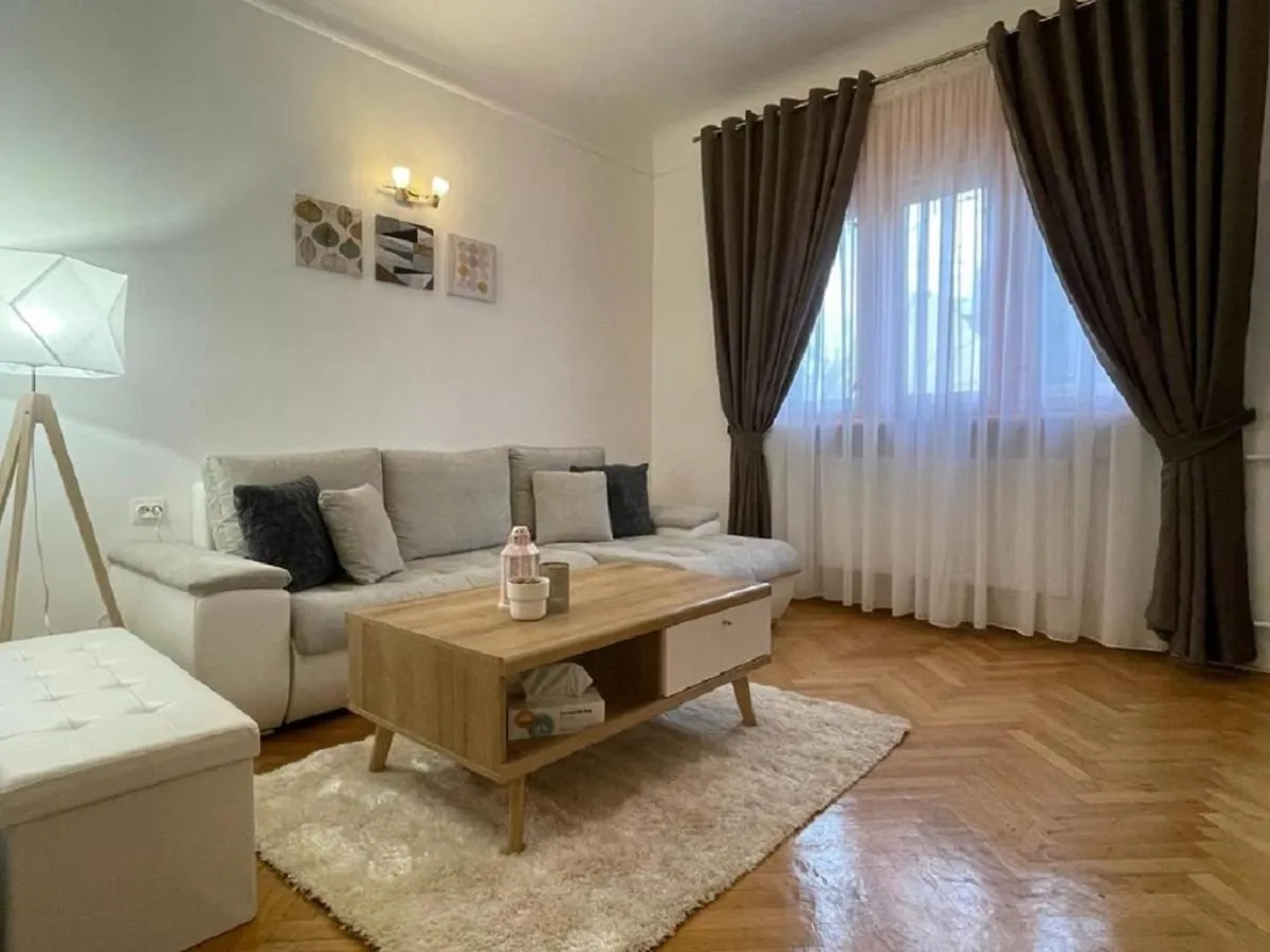 Bucharest Central Apartment 3