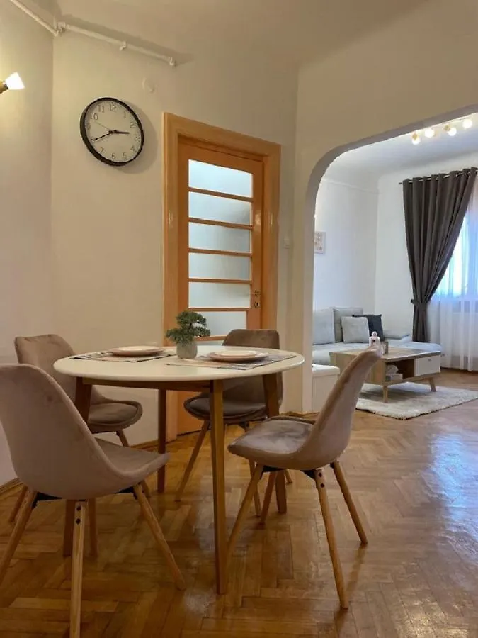 Bucharest Central Apartment 3